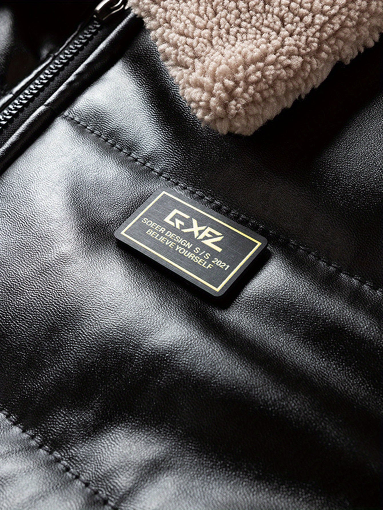 Herren Winterjacke in Heavy-Duty-Qualität – Schwarzer Kälteschutz-Mantel mit Reißverschlusstaschen, formell & elegant