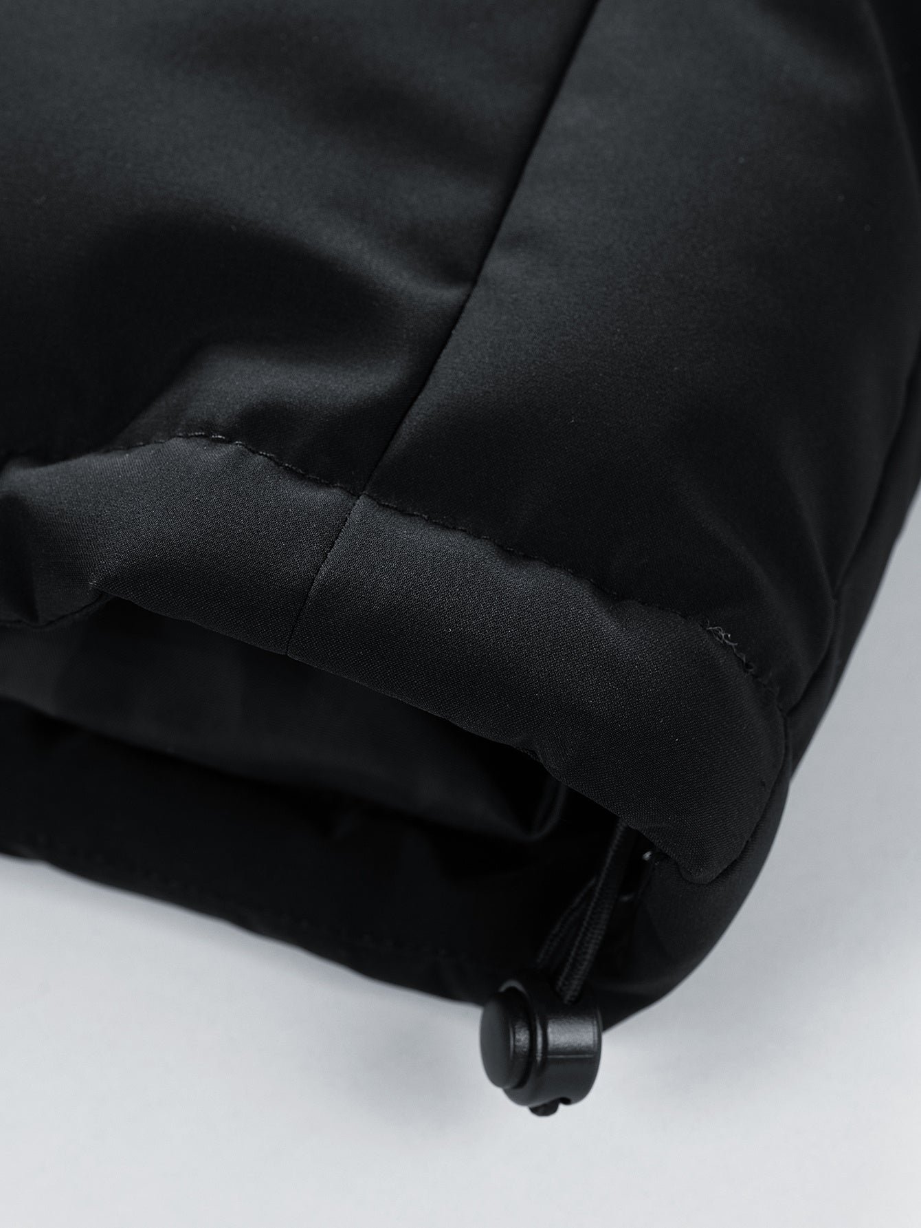 Herren-Winterjacke mit Kapuze – schwere Ausführung